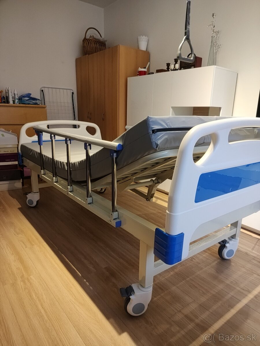Nová polohovateľná posteľ s matracom - zdravotnícka pomôcka
