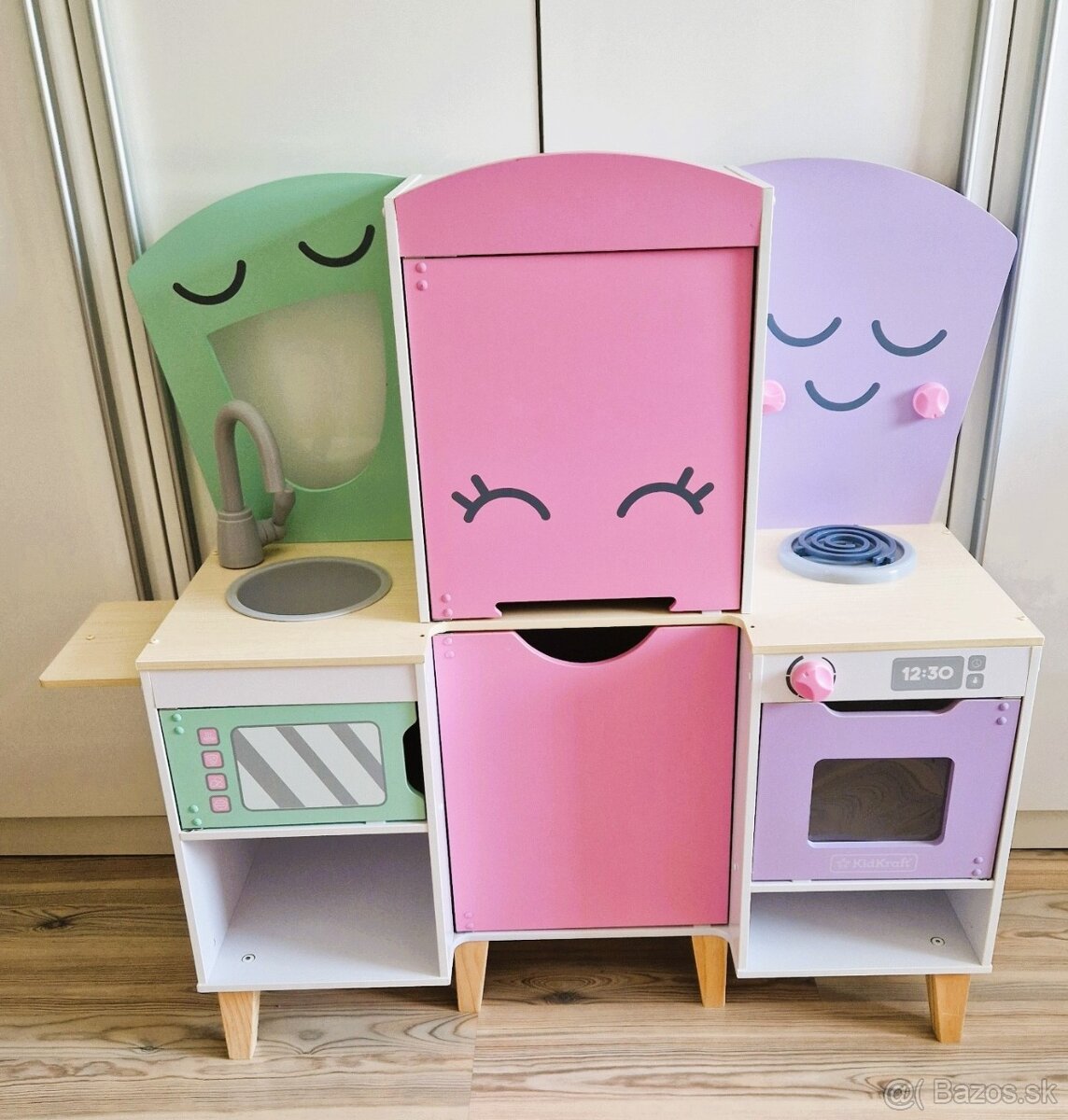 KidKraft Detská drevená kuchynka LIL' FRIENDS