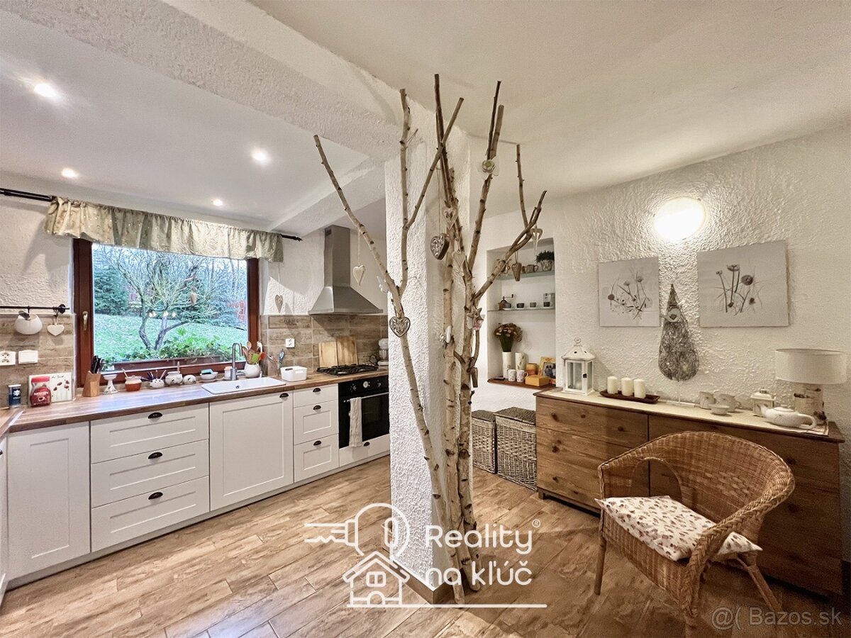 Na predaj krásny 3-izbový rodinný dom v obci Semerovo