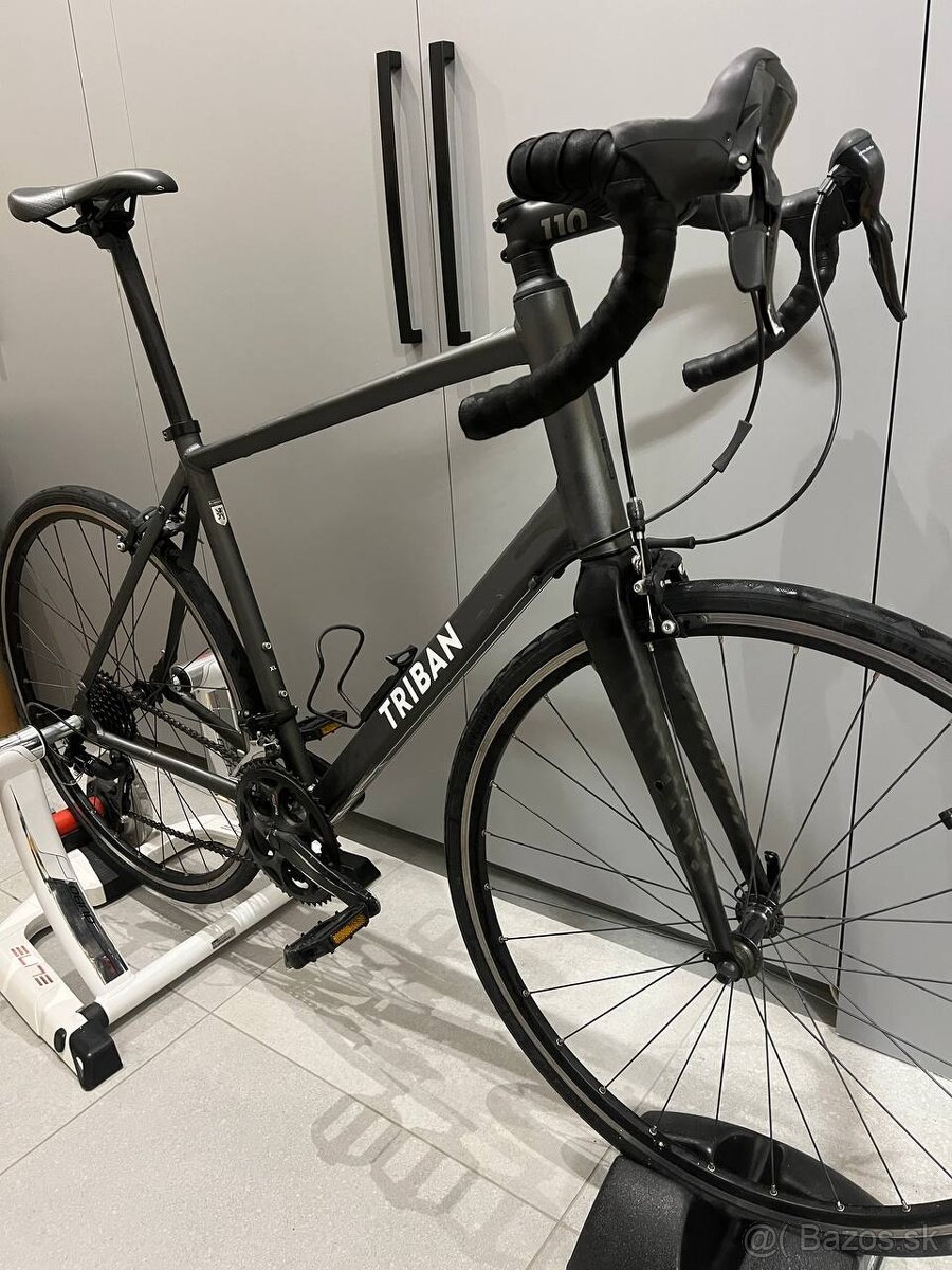 Predám cestný bicykel + trenažér ELITE