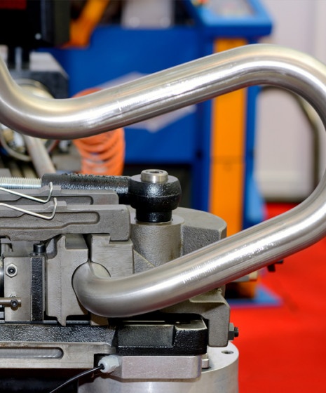 Strojové ohýbanie rúr