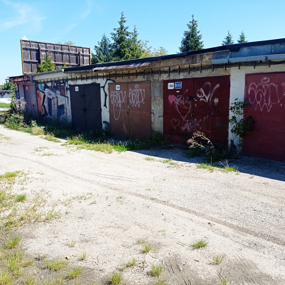 Murovaná garáž Hronská - Terasa