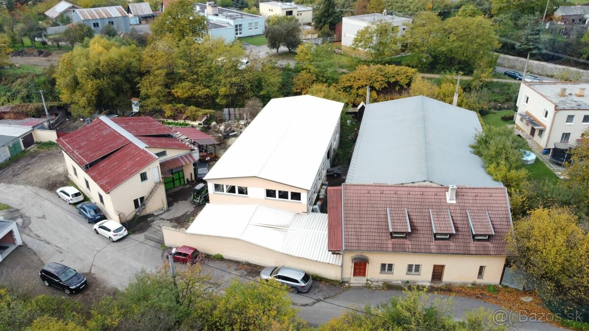 Na predaj výrobný areál s administratívnou budovou, Krupina