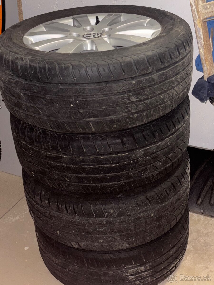 Gumy s elektronamy 215/55 r16