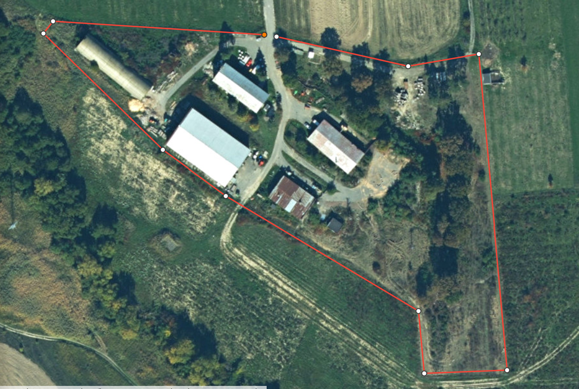 Polnohospodarske druzstvo, skladove, vyrobne priestory
