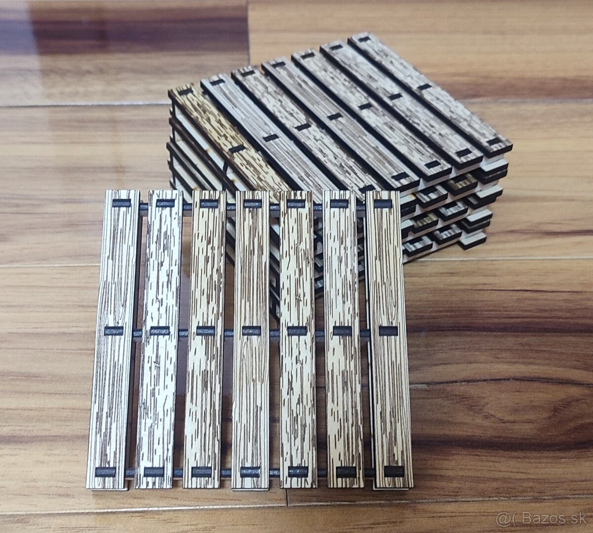 5ks Drevené pdtácky v tvare palety