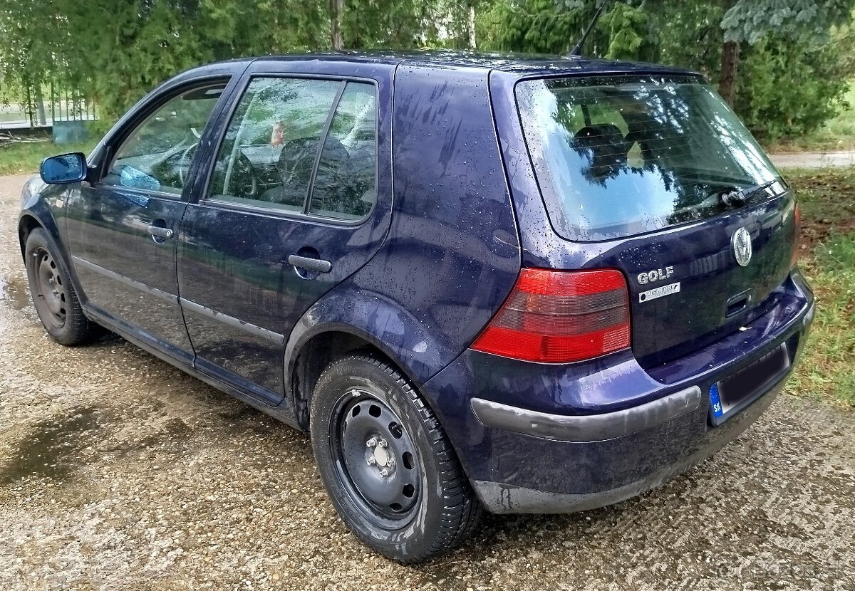 VW GOLF