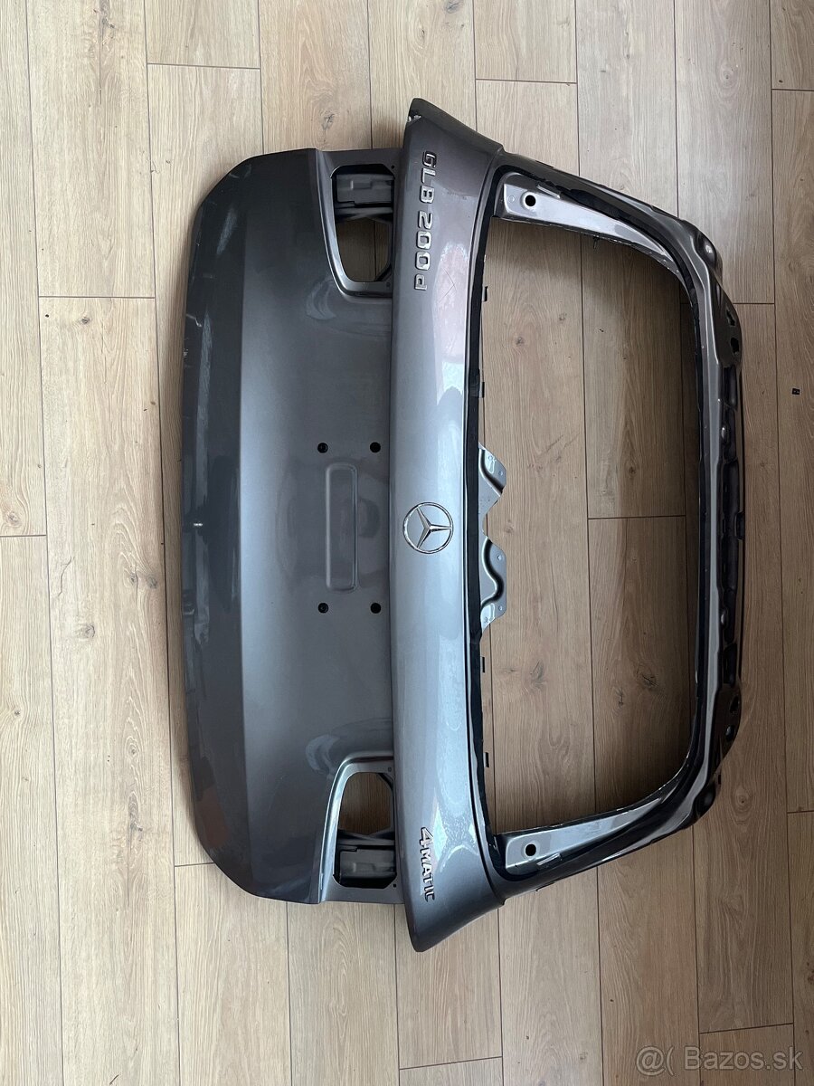 Zadné kufrove dvere Mercedes-benz