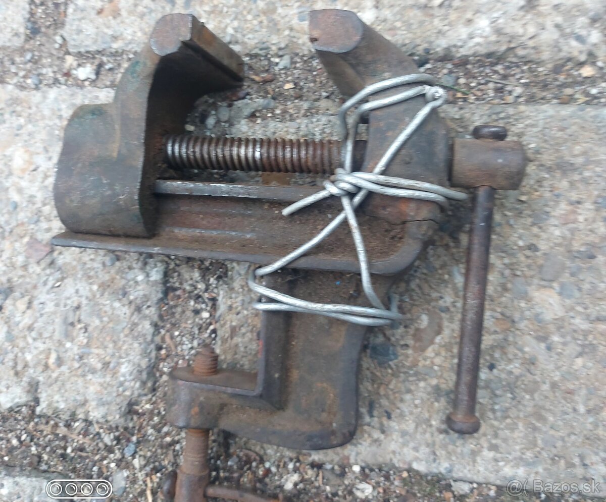 Zverak sverak 6cm stolny