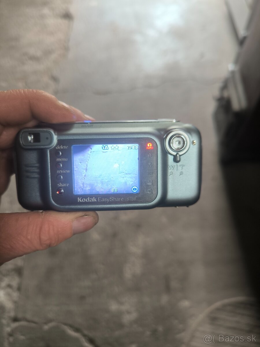 Predam fotoaparat kodak