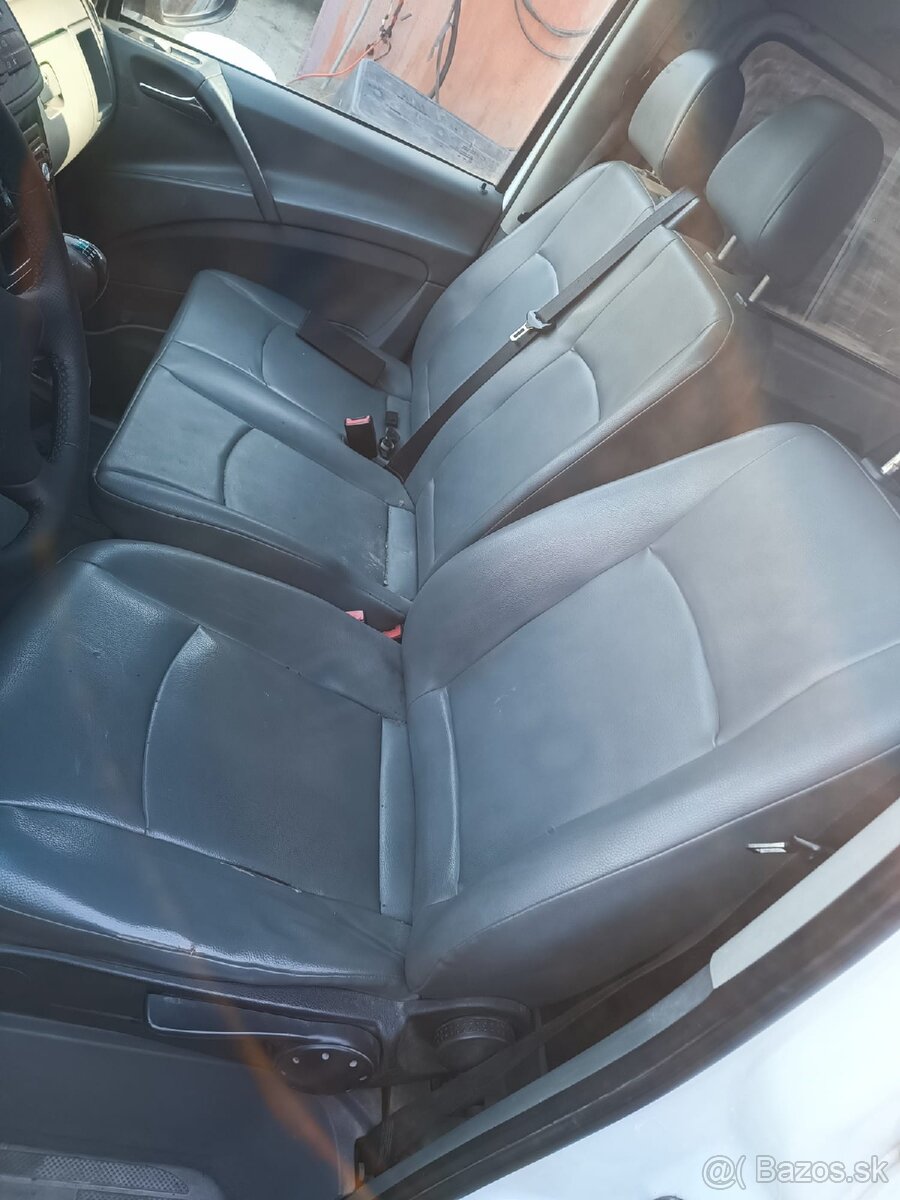 Mercedes w639 interiér, sedačky látkové, koženkové
