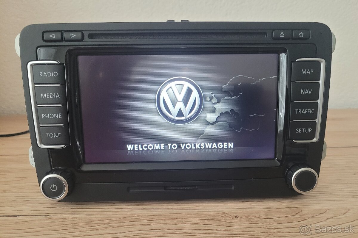 Predám Volkswagen Navigation RNS 510 - 1T0 035 686 C LED