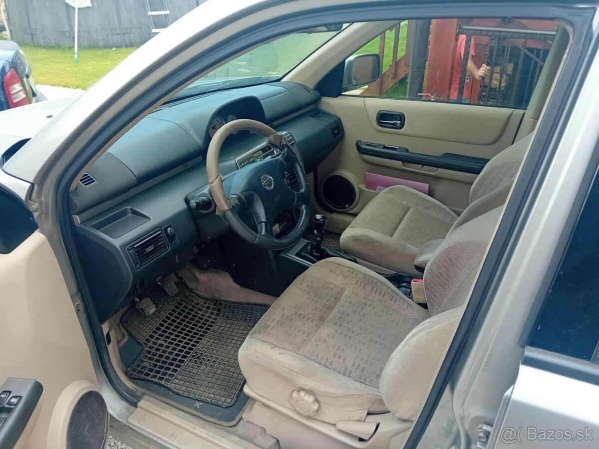Nissan x-trial T30