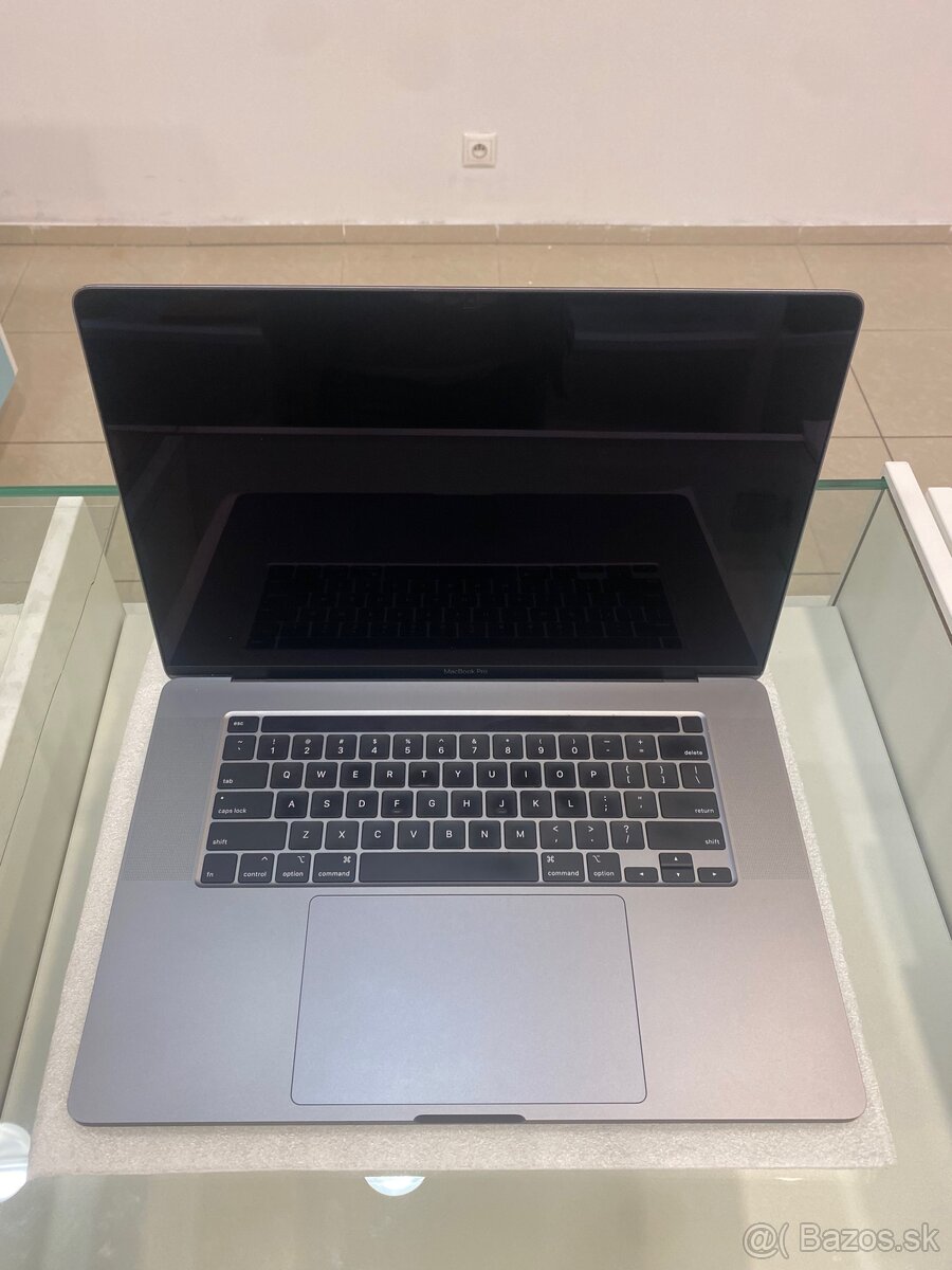 ZÁRUKA | Macbook Pro 2019