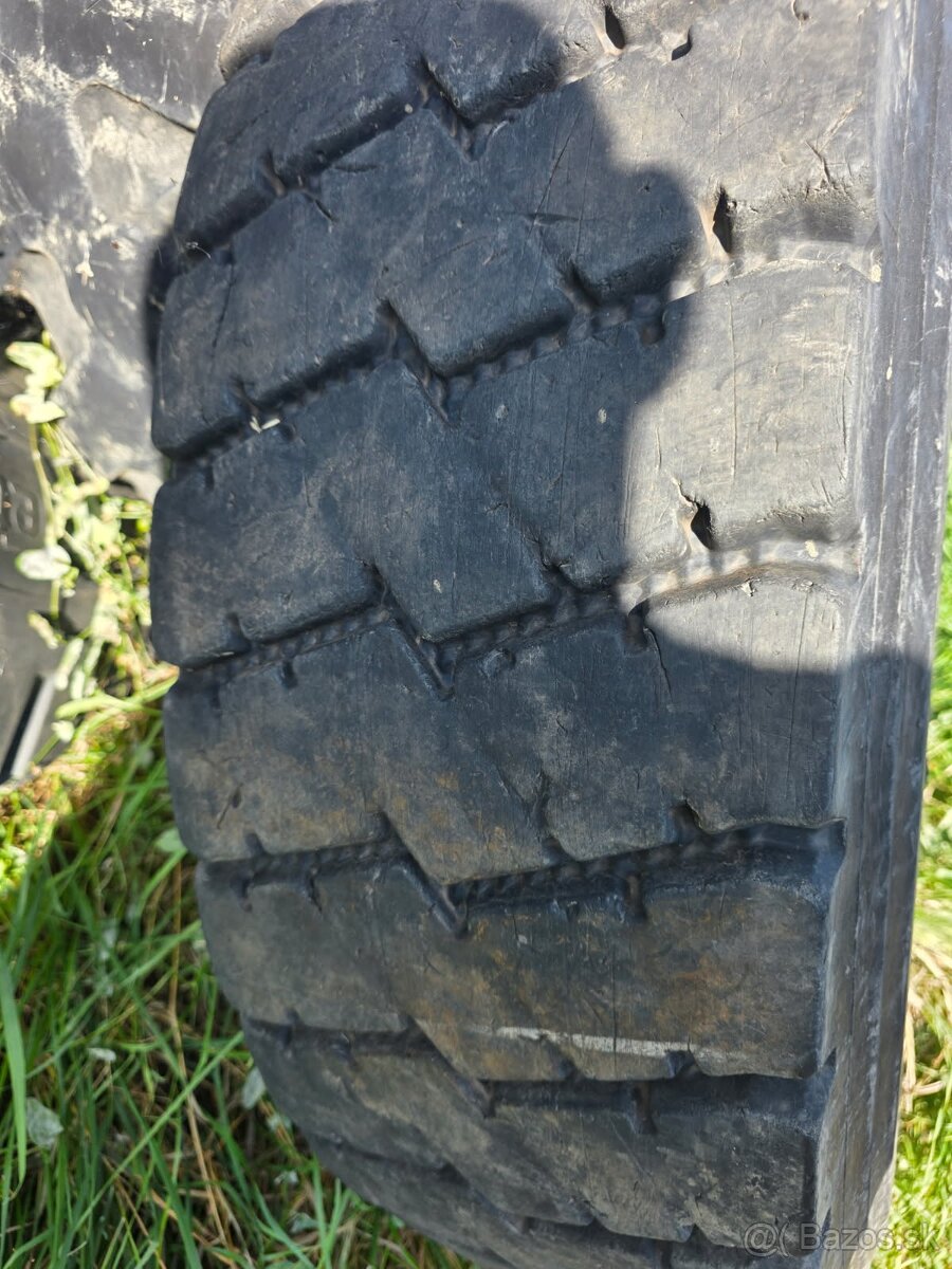 315/80 R22.5 Continental