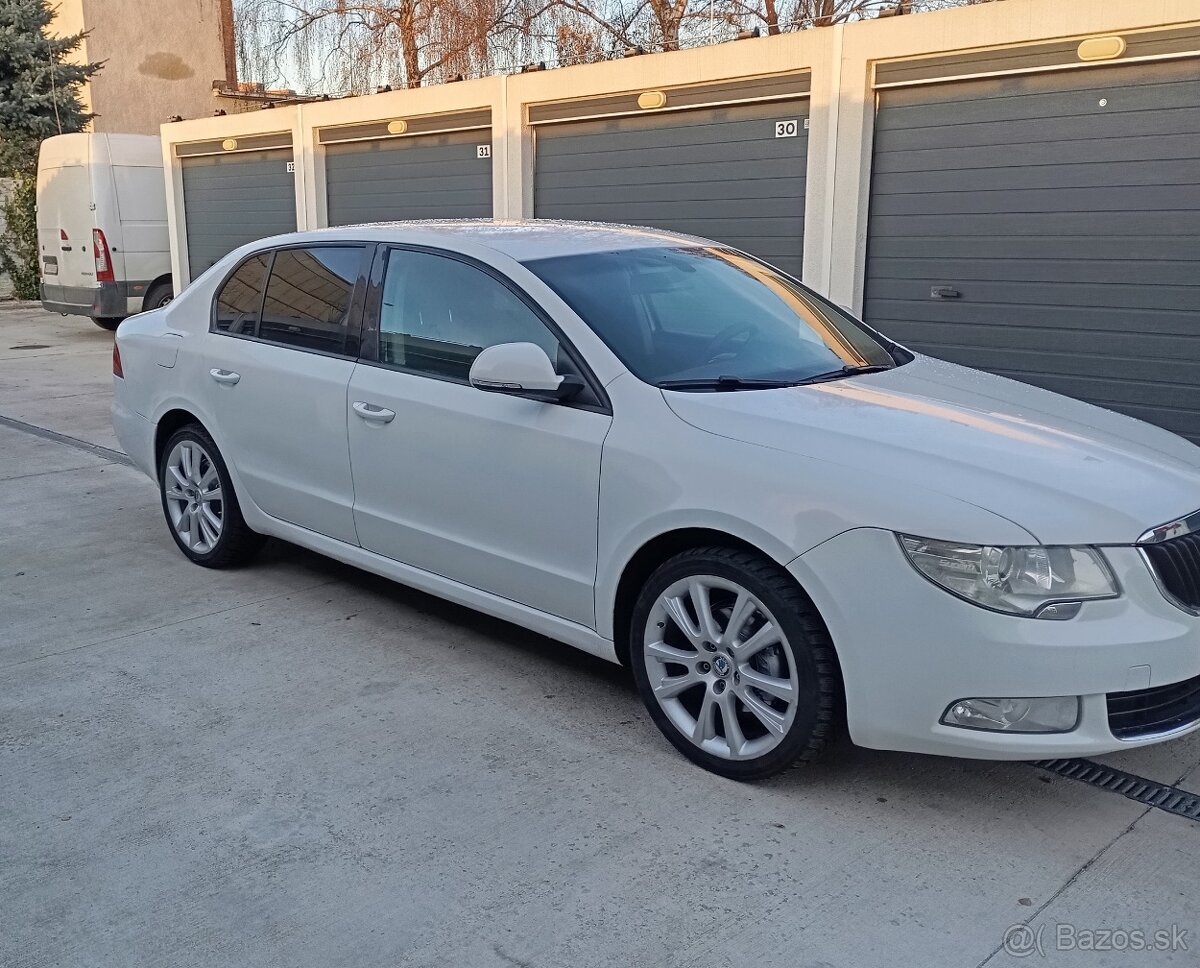 Predám:Škoda Superb II , 1,6TDi 77KWr.v.2012