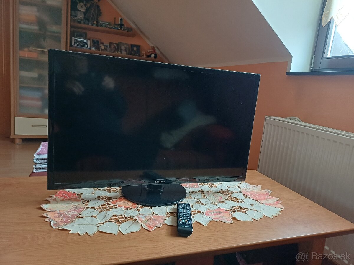 Predám televízor SAMSUNG UE32F4000