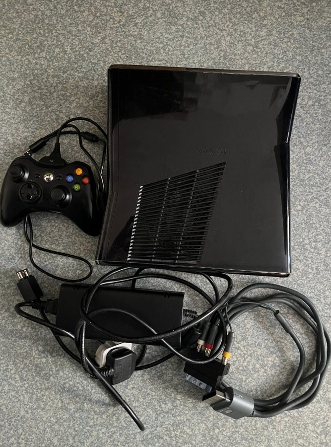 Predam konzolu xbox 360