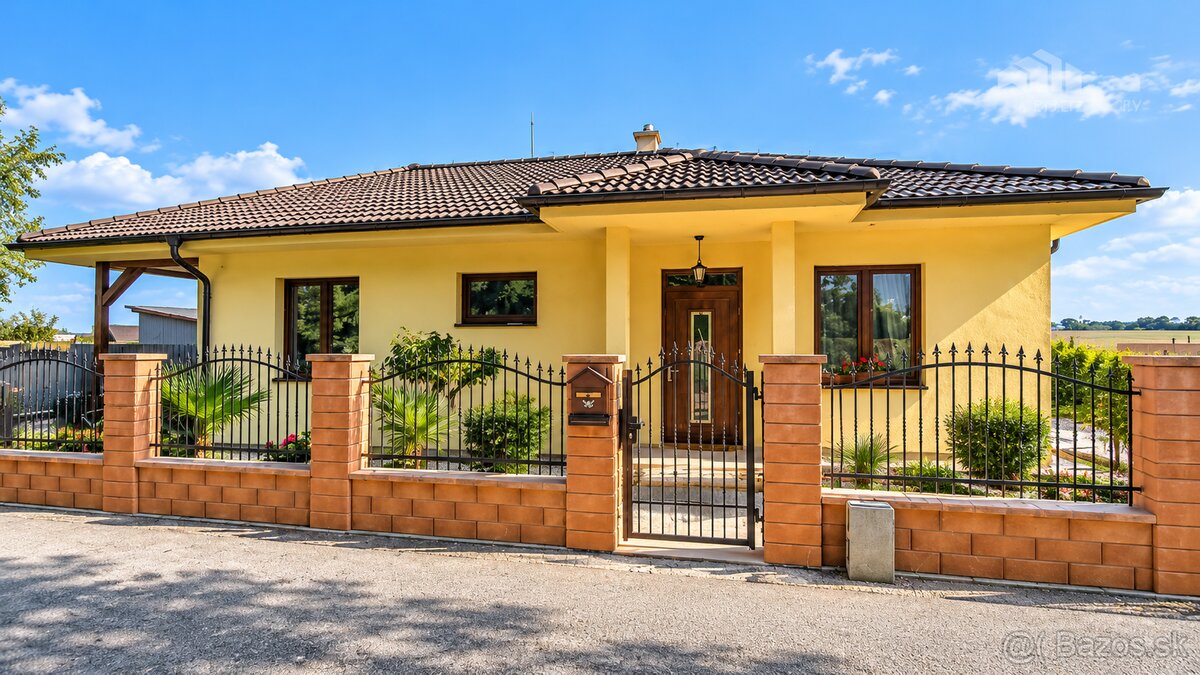 ZNÍŽENÁ CENA -Novostavba-romantické bývanie v blízkosti les