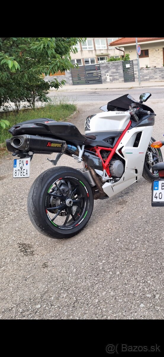 Ducati 848