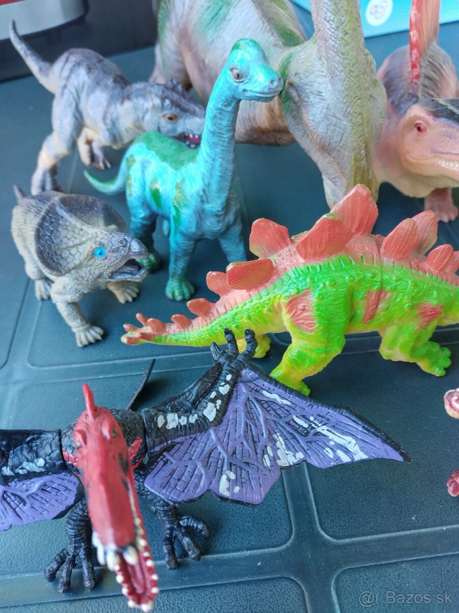 Loptičky+ Dinosaury