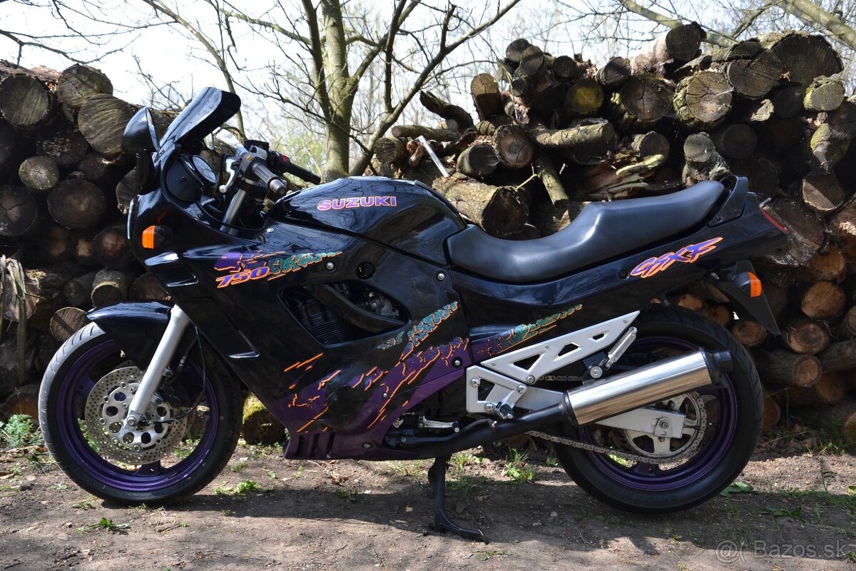 Suzuki GSX 750F
