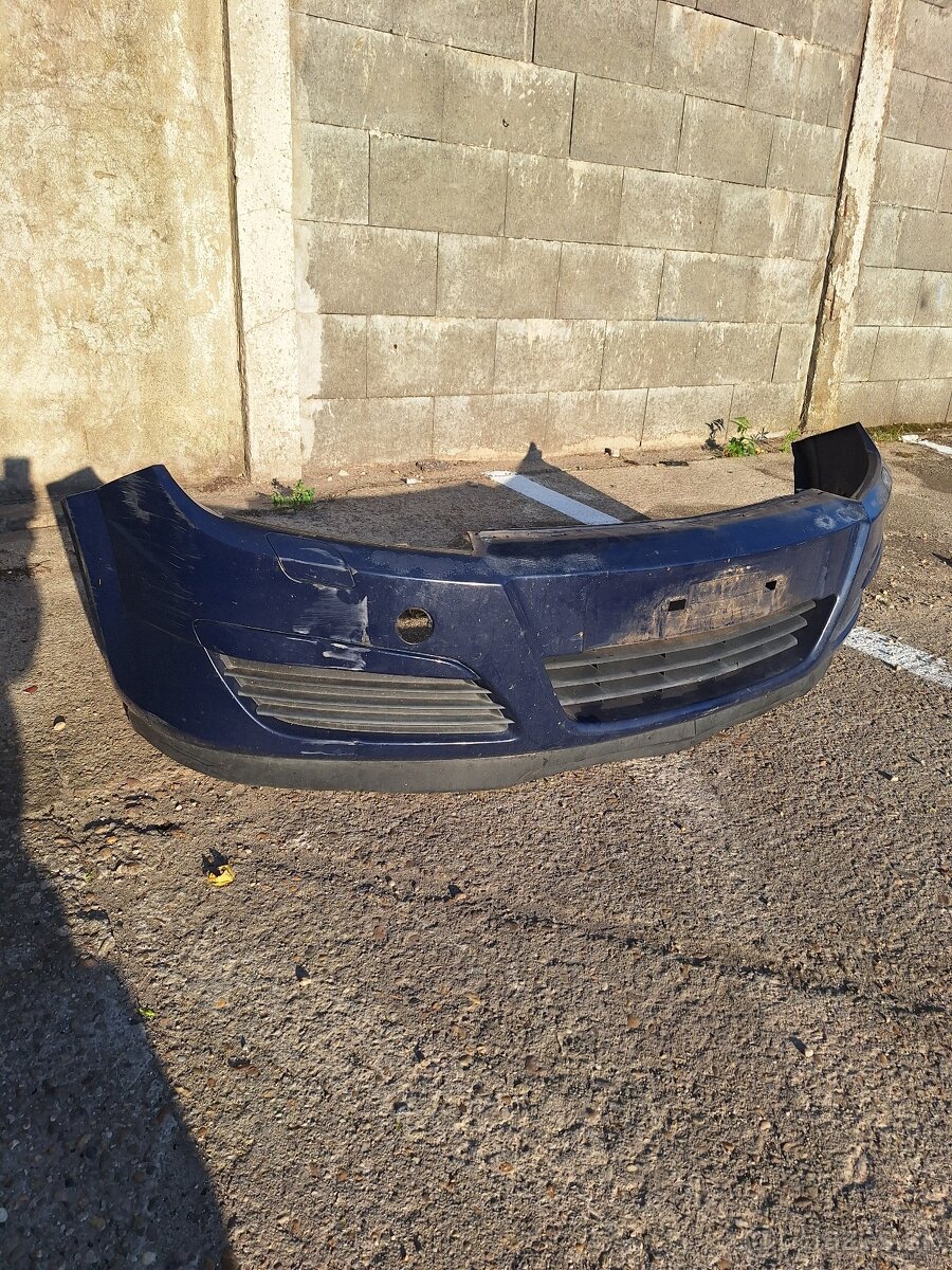 Predný nárazník Opel Astra H