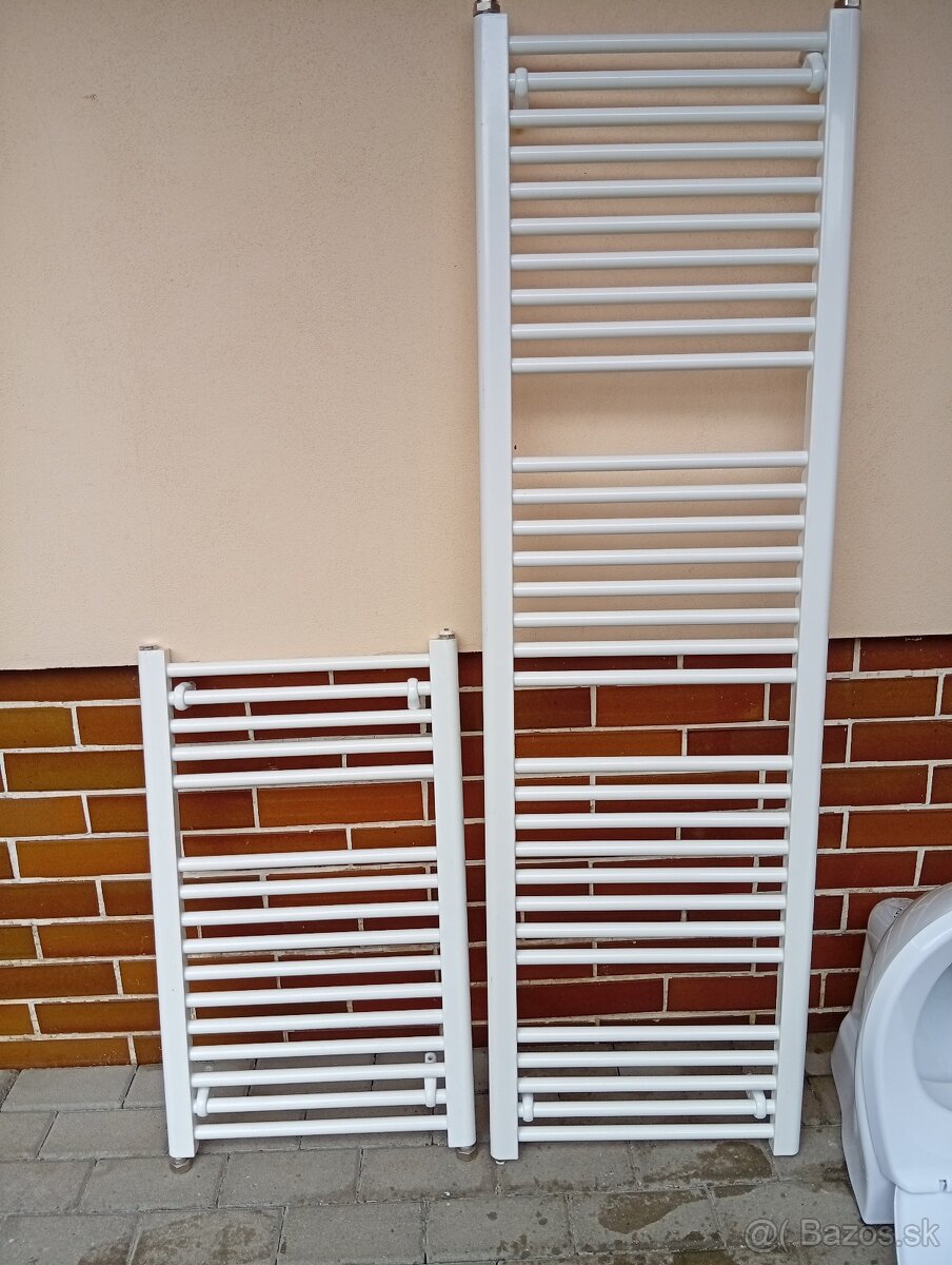 Biele kúpeľňové radiatory