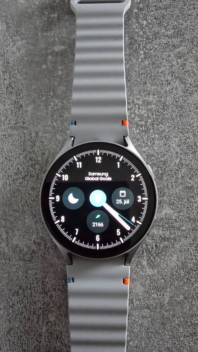 Predám Samsung Galaxy Watch7 44mm strieborné Wi-Fi