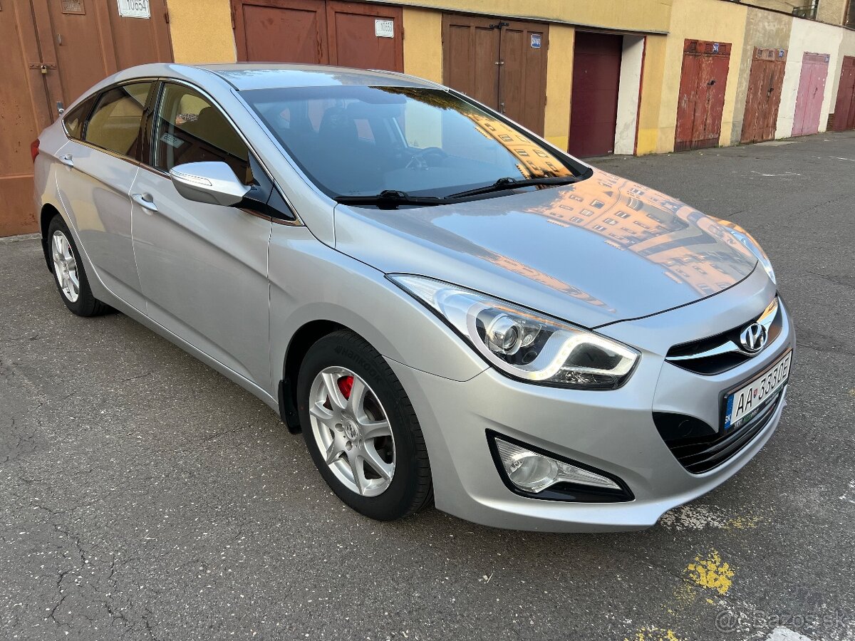 Hyundai i40 1.7 CRDI 100kw 153tis.km sedan