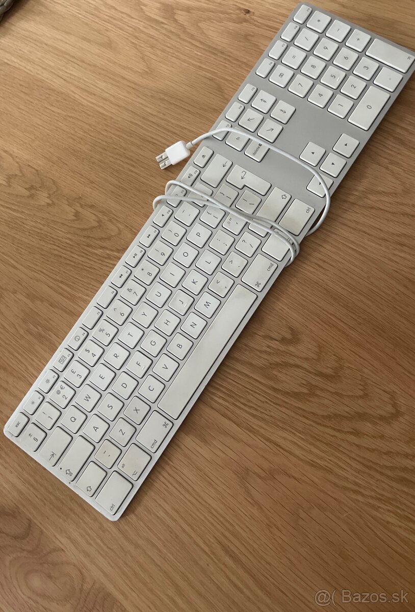 Originálna Apple hliníková klávesnica s USB