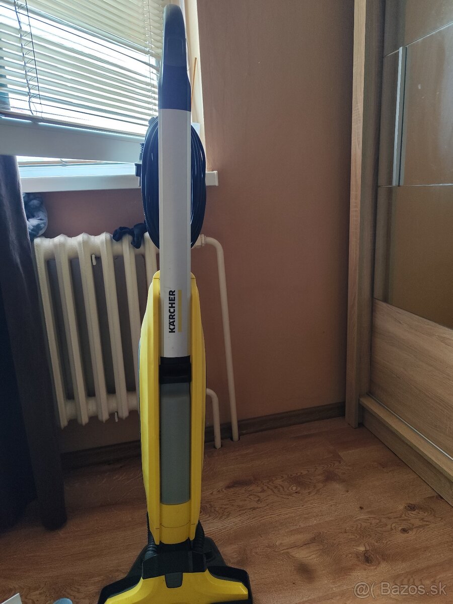 Predám tyčový vysávač Kärcher