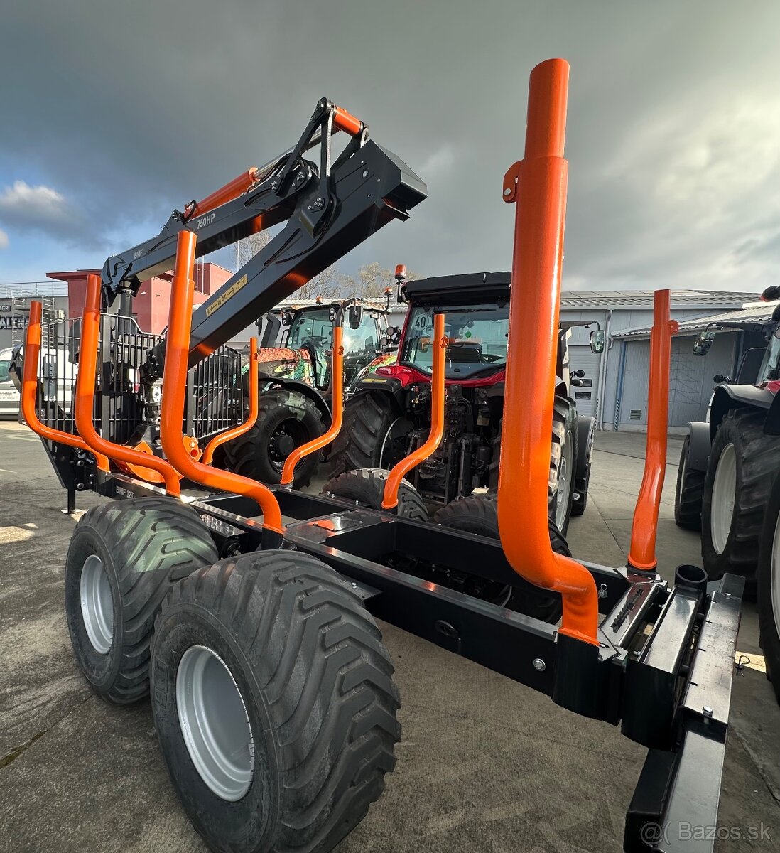 Vyvážačka- vývozka BMF12T2 s hydr. rukou