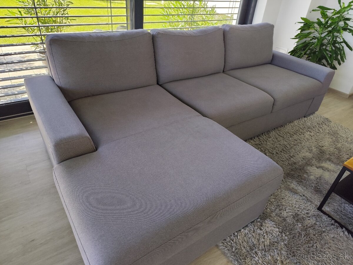 Rohová sivá sedacka
