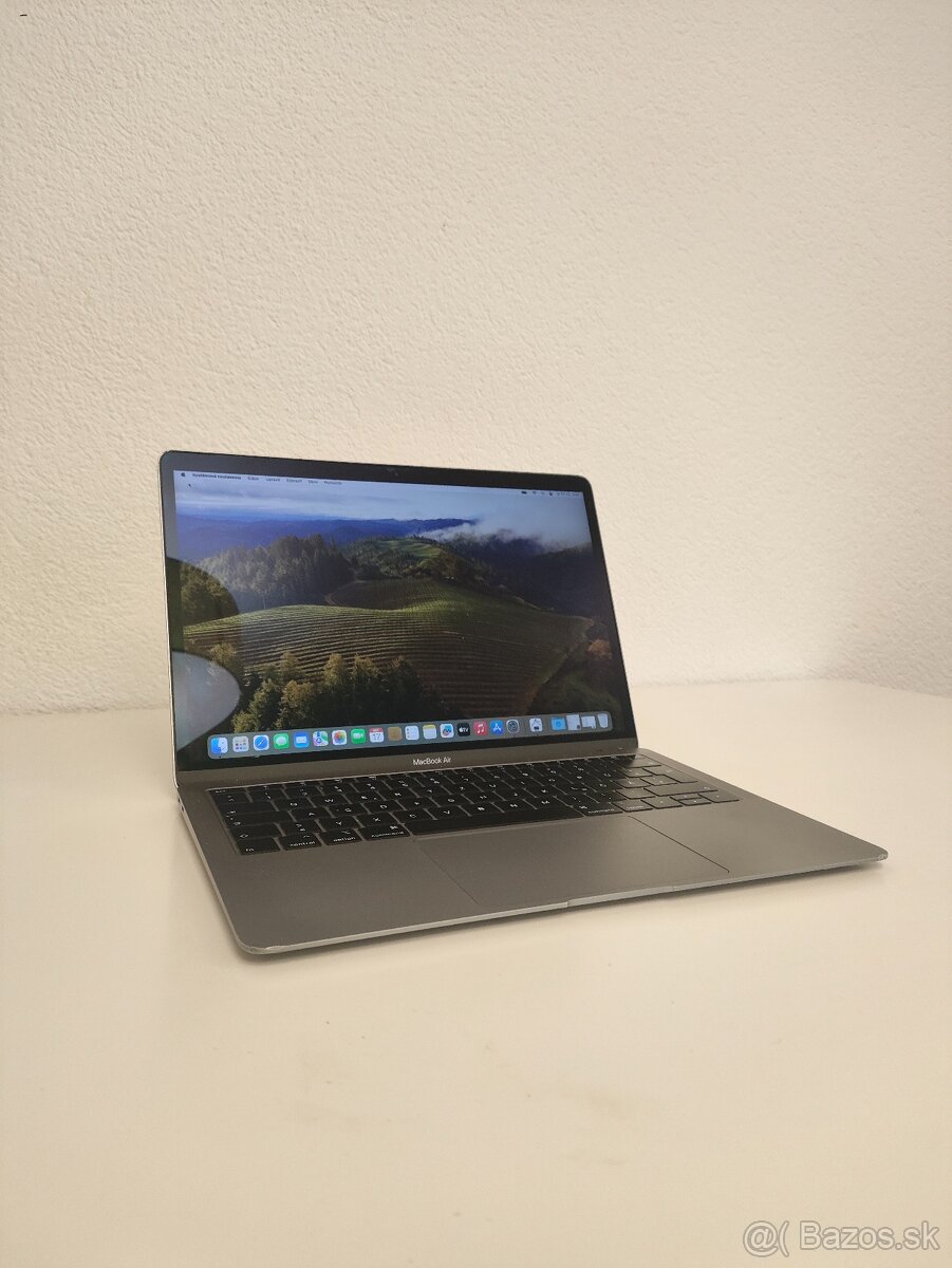 MacBook Air 13" 2019 | i5 • 8GB • 128GB