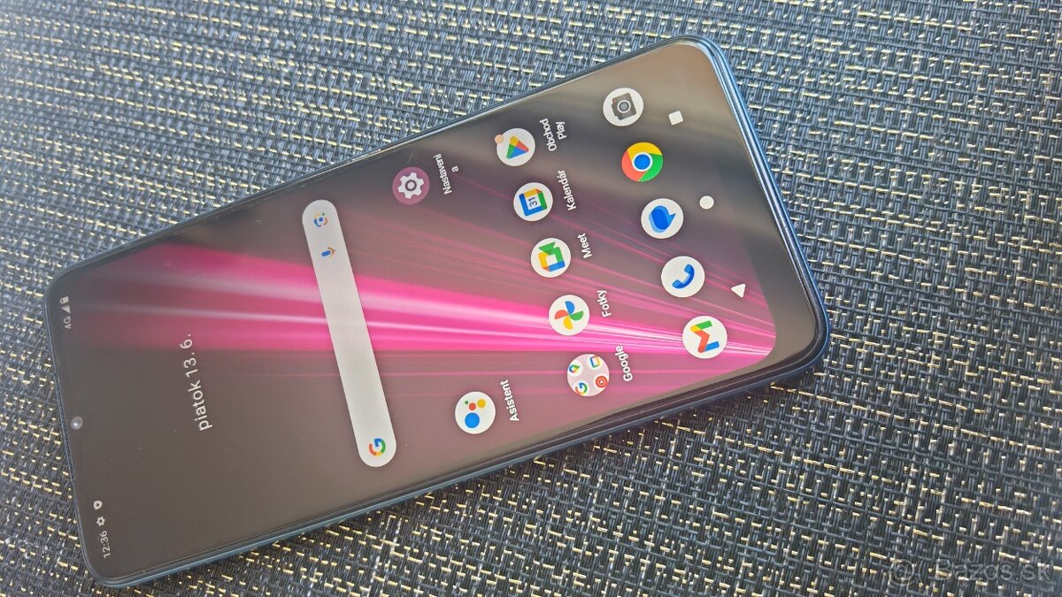 T Phone 4/64