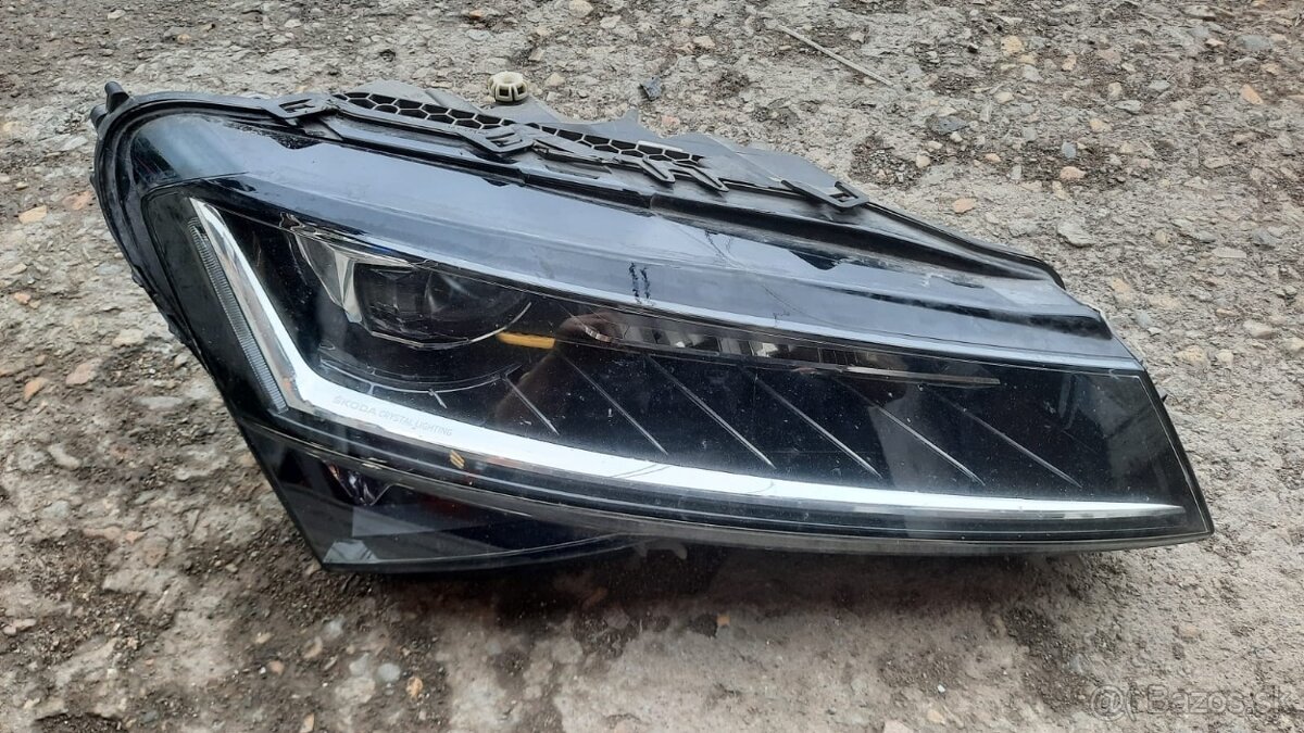 superb 3 sedan zadní nárazník
