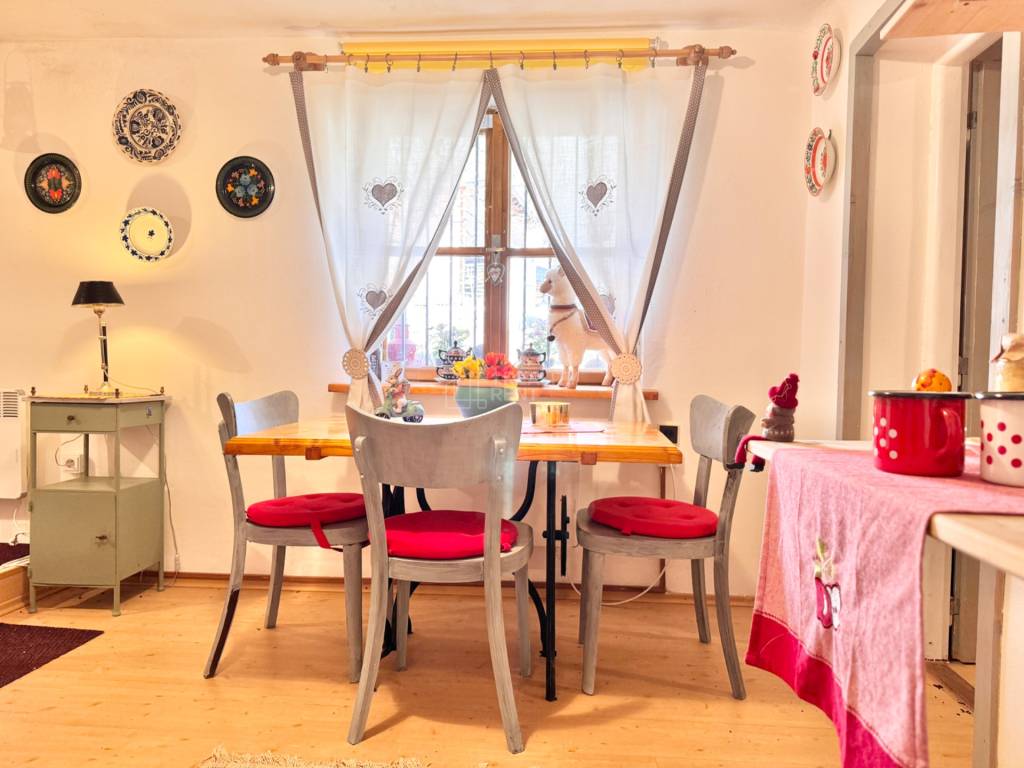 Nadčasová chalúpka obklopená prírodou a výhľadmi v Čadci Hus