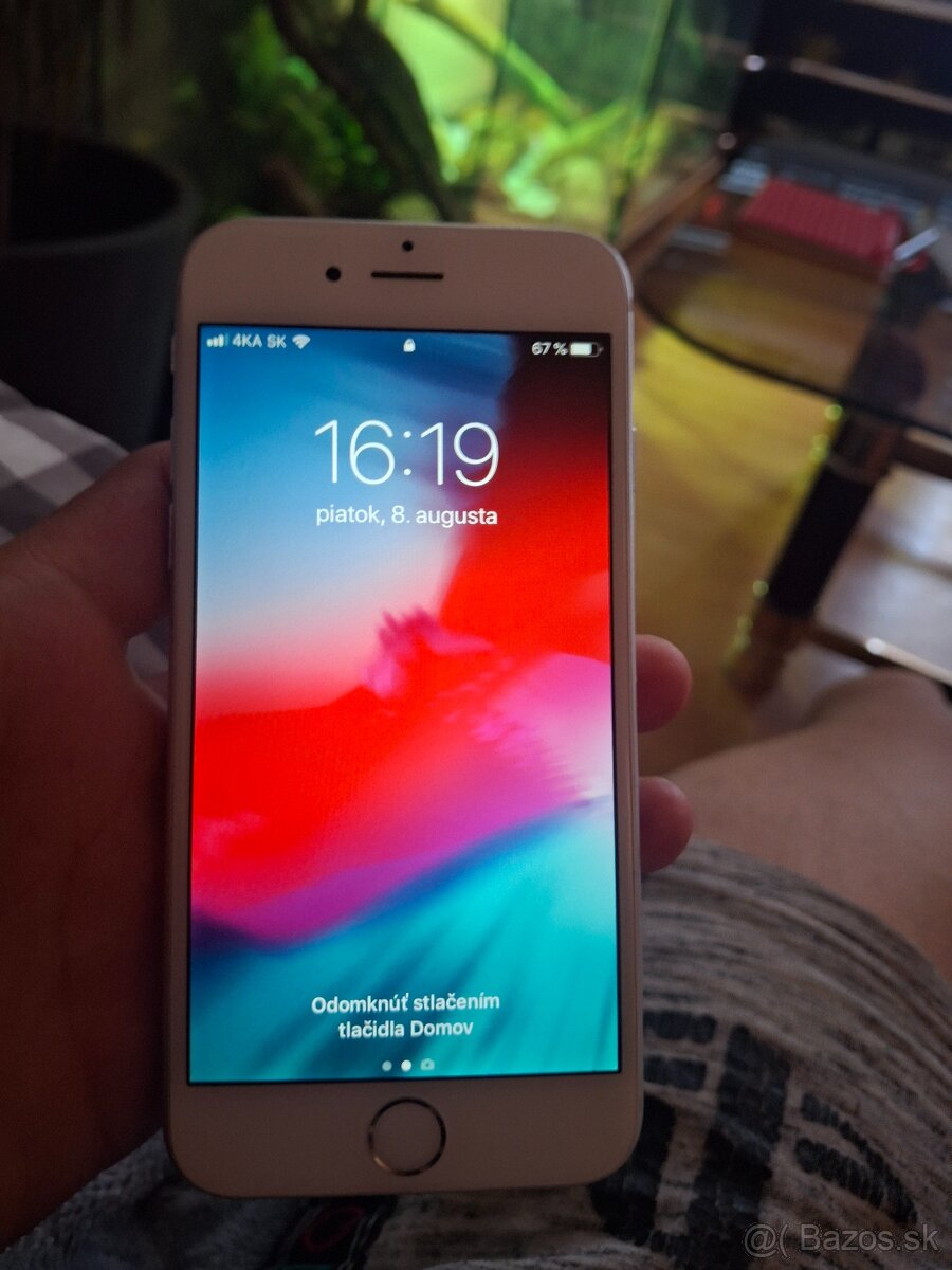 Predávam iPhone čisto nový