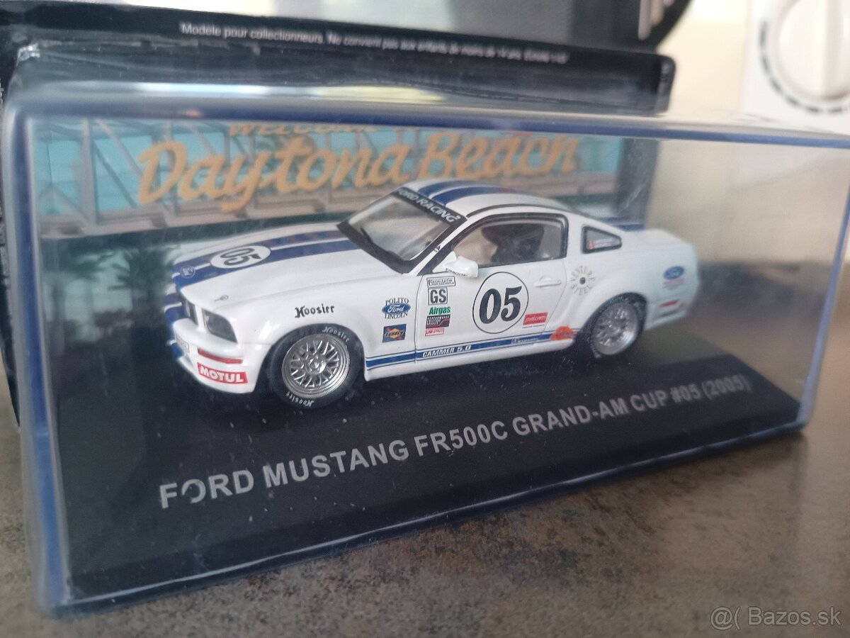 1:43 Ford Mustang