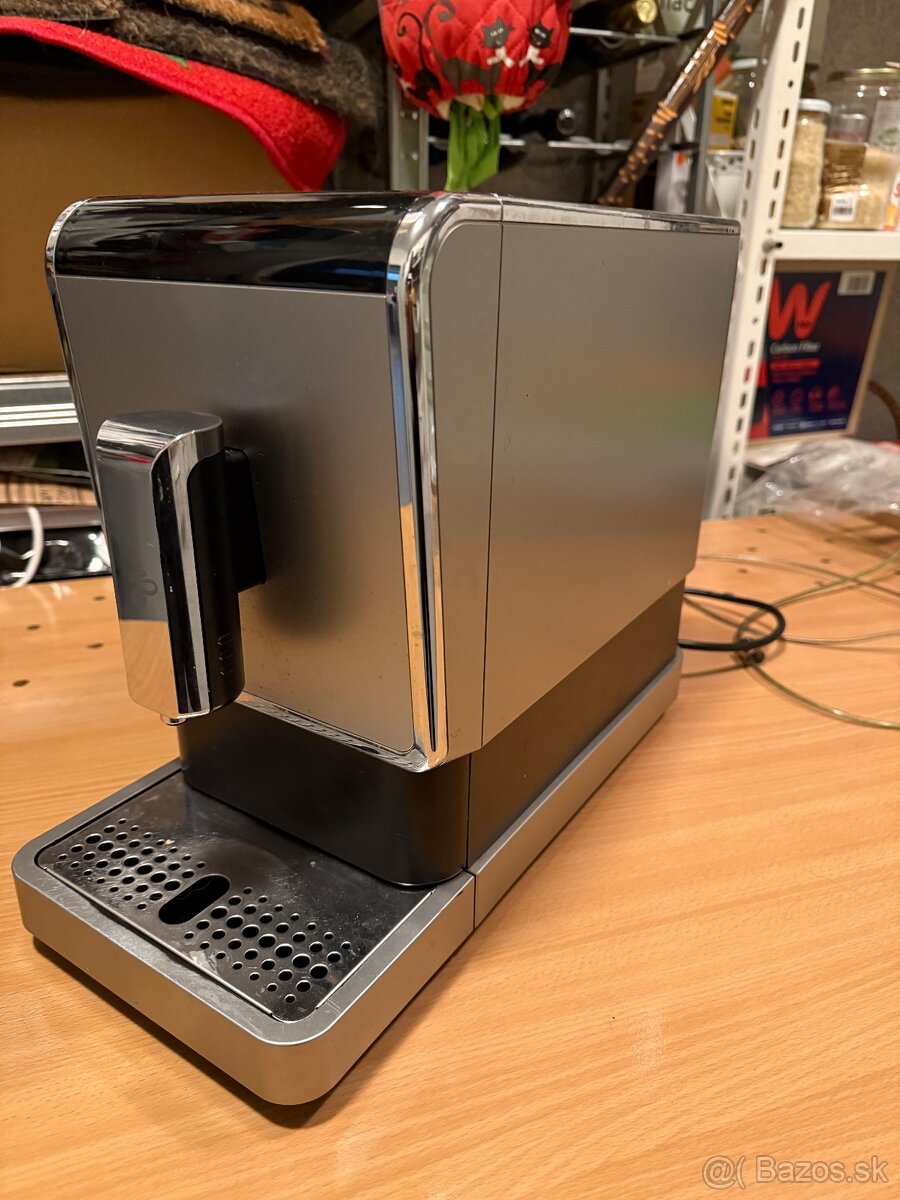 Automatický kávovar Tchibo