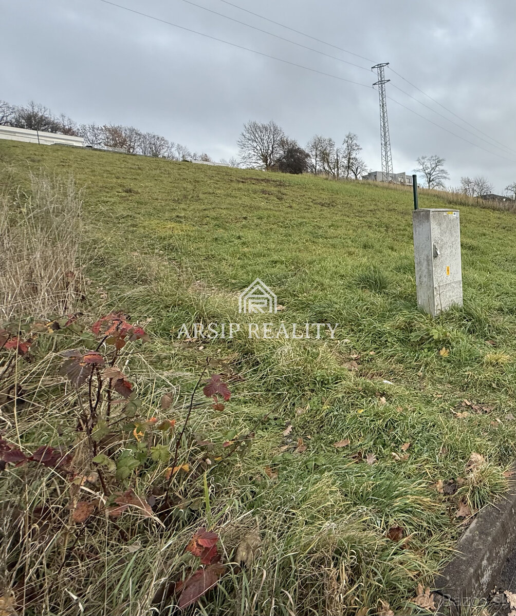 🏡 STAVEBNÝ POZEMOK V MICHALOVCIACH – SKLENÁRSKA ULICA 🏡