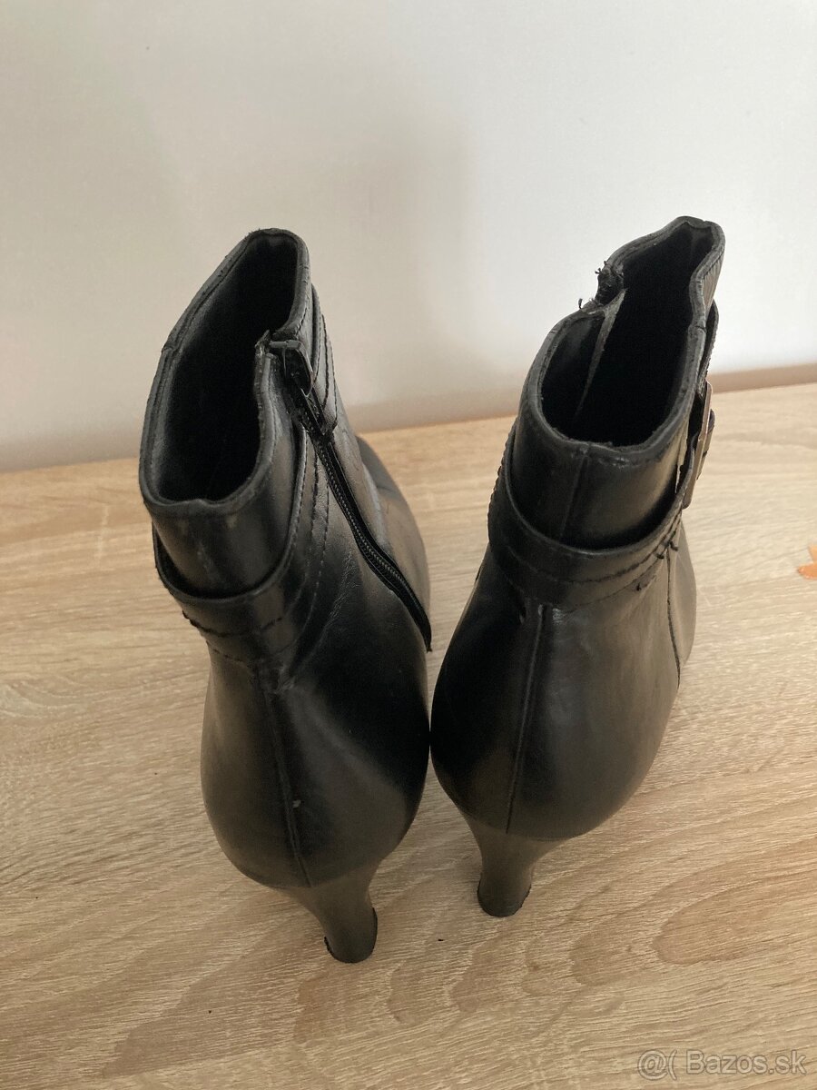 Dámske čižmičky kotnikové č. 41