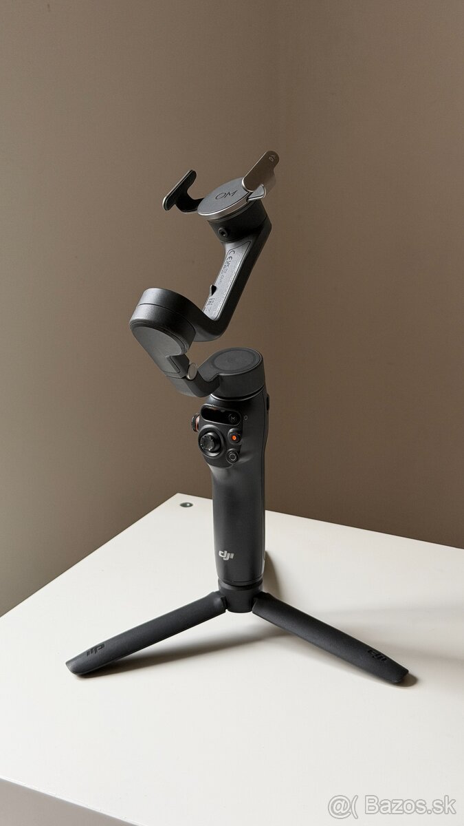 DJI OM 5 - Stabilizátor