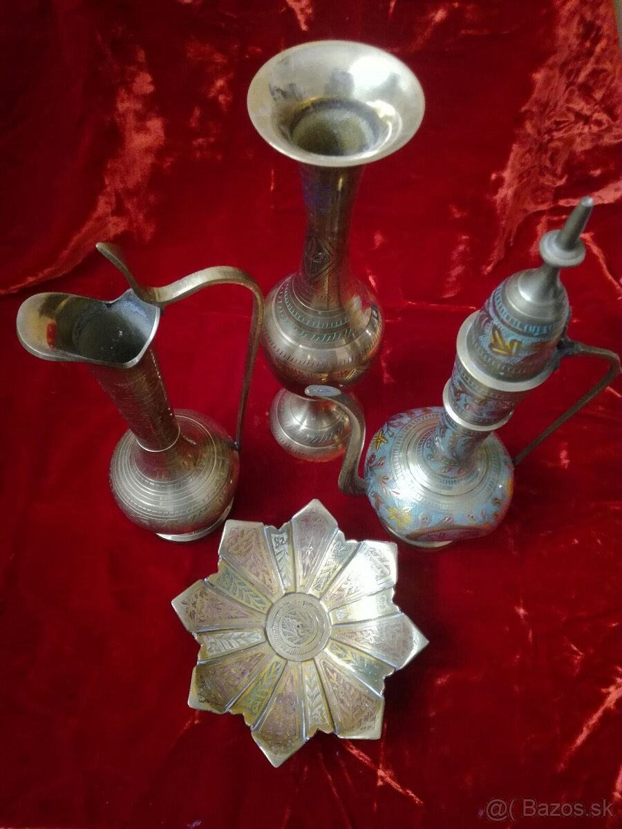 Indické mosadzne predmety