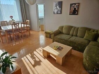 Predám 3-i byt v BA na začiatku Karlovej Vsi