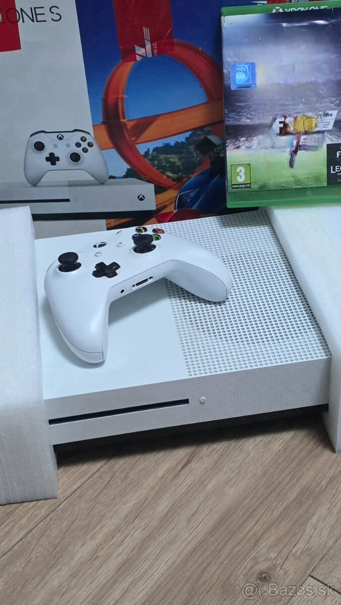 XBOX ONE S