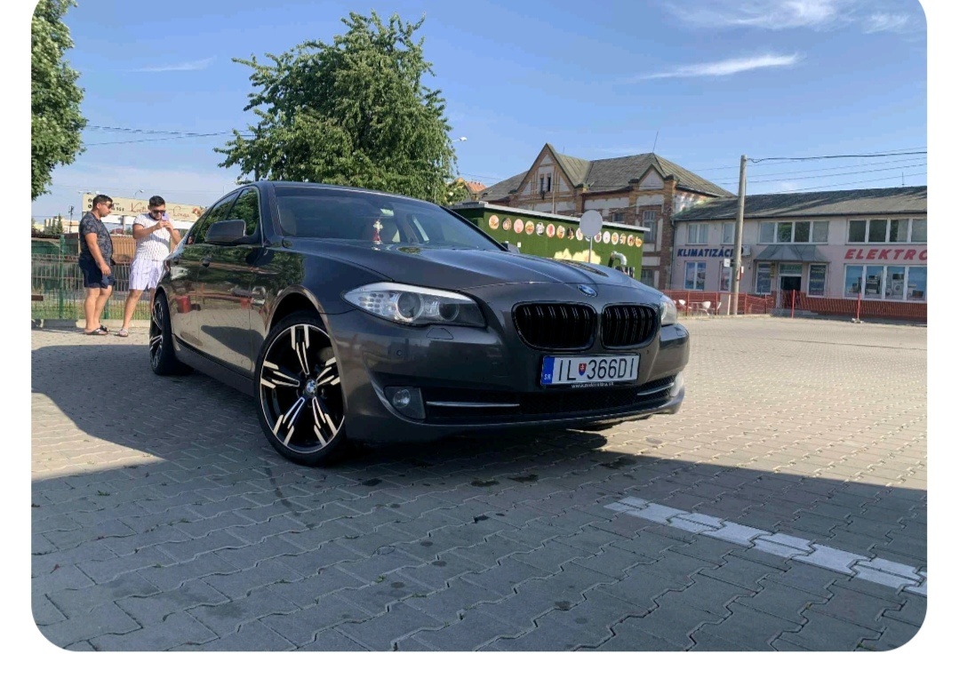 BMW f10 2.0d 135kw automat FULL