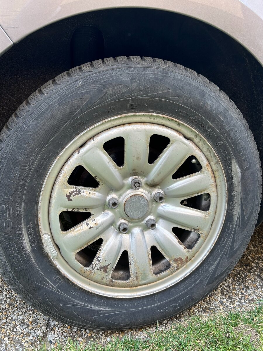 Nokian WR D4 195/65 R15 91T