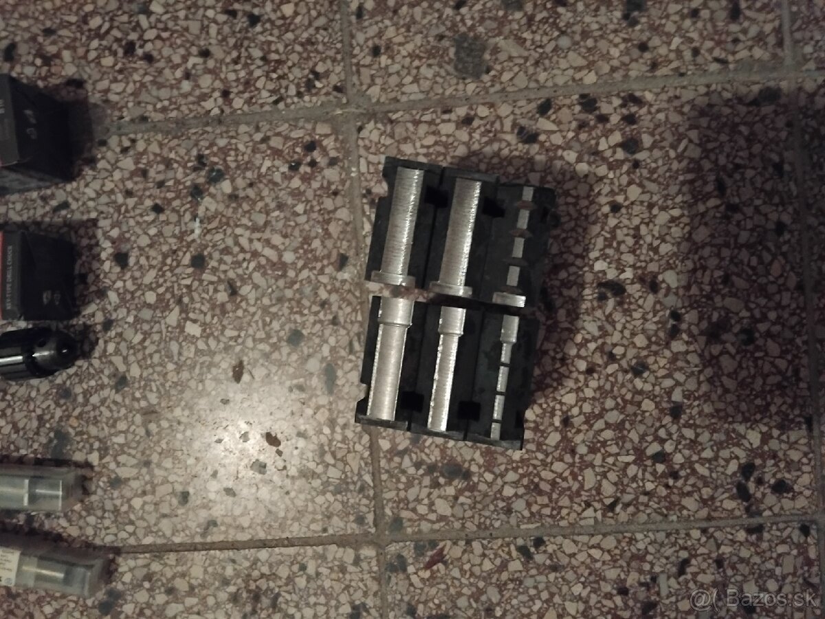 Predám čeľuste do univerzalky